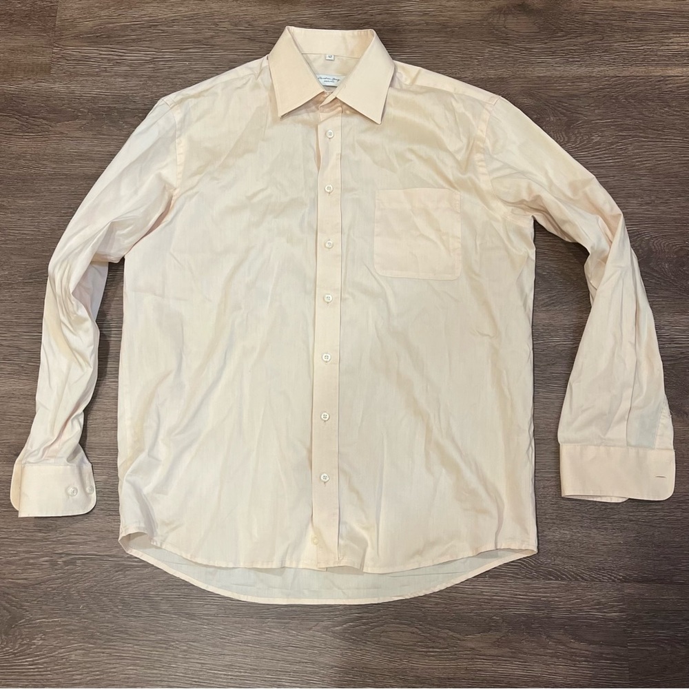 long sleeve button down shirt
brand christian berg
size 42